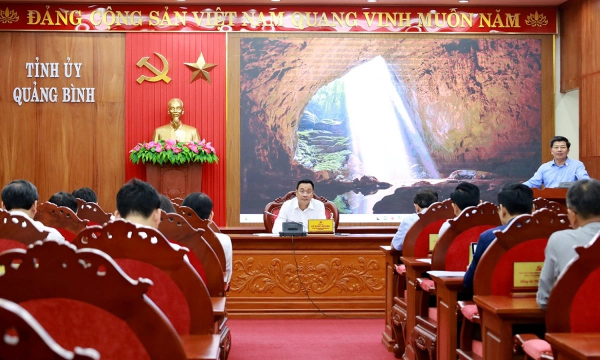 Hội nghị Ban Chấp hành Đảng bộ tỉnh Quảng Bình