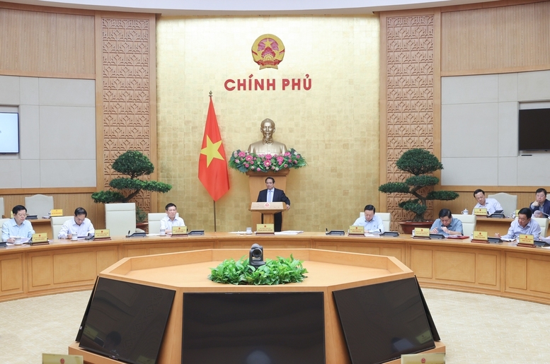 Thủ tướng Phạm Minh Chính chủ trì Phiên họp Chính phủ chuyên đề pháp luật lần thứ 2 trong tháng 4/2025.
Ảnh: VGP/Nhật Bắc
