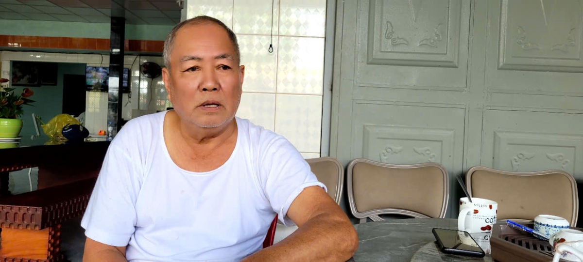 Ông Ngô Tấn Lâm- một lão nông tại huyện Cai Lậy, tỉnh Tiền Giang rất phấn khởi khi sống trong bối cảnh đất nước hòa bình, độc lập, nhà nhà ấm no