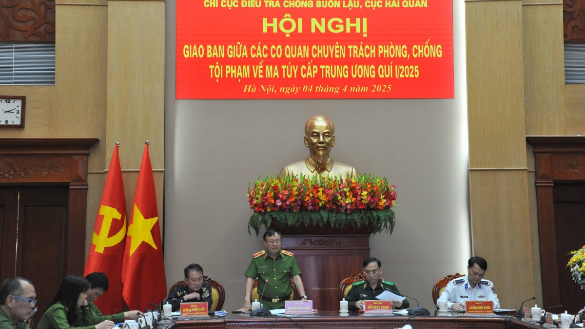 Thiếu tướng Nguyễn Ngọc Quang, Phó Cục trưởng Cục Cảnh sát điều tra tội phạm về ma túy phát biểu tại hội nghị