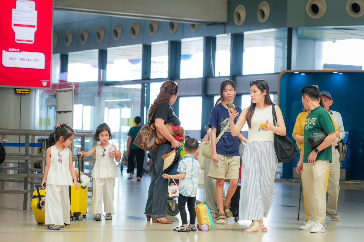 Hàng không bước vào mùa cao điểm lễ.