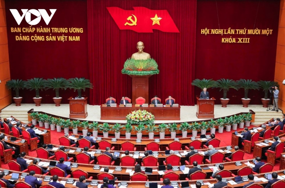 The eleventh plenum of the 13th Party Central Committee opened in Hanoi on April 10.