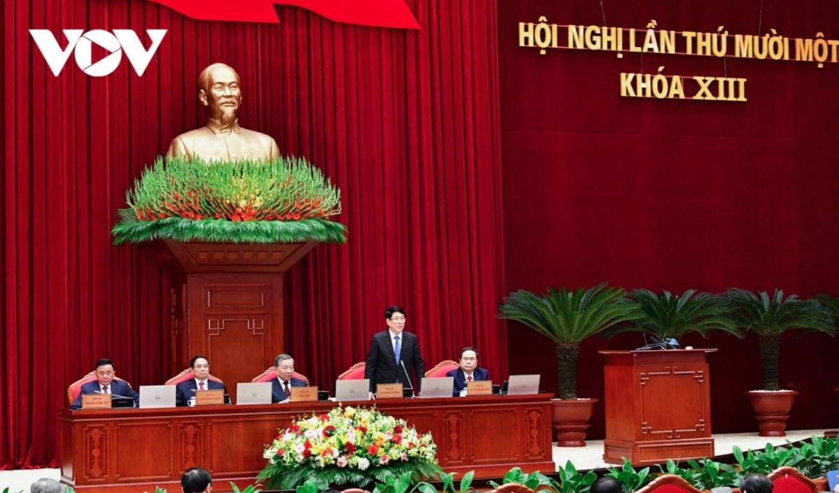 State President Luong Cuong chairs the opening session of the 11th plenum.