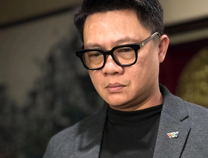 BTV Quang Minh cho biết hôm 18/4 anh đã có buổi làm việc với Cục Phát thanh, Truyền hình và Thông tin điện tử về vụ việc liên quan tới video quảng cáo sữa. "Tôi đã cung cấp đầy đủ tài liệu và hợp tác nghiêm túc, minh bạch để làm rõ mọi khúc mắc từ dư luận cũng như chính cá nhân trong quá trình tham gia quảng cáo các sản phẩm thực phẩm bổ sung, sữa. Sai phạm trong quảng cáo cũng đã được làm rõ và tôi sẽ phải chịu trách nhiệm về hành vi vi phạm của mình", Quang Minh tiết lộ trên trang cá nhân nội dung buổi làm việc của anh với cơ quan chức năng.
