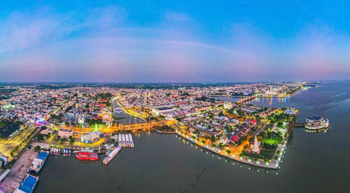 Thành phố Rạch Giá nhìn từ trên cao - Trung tâm chính trị - hành chính tỉnh An Giang sau khi hợp nhất 2 tỉnh An Giang và Kiên Giang.