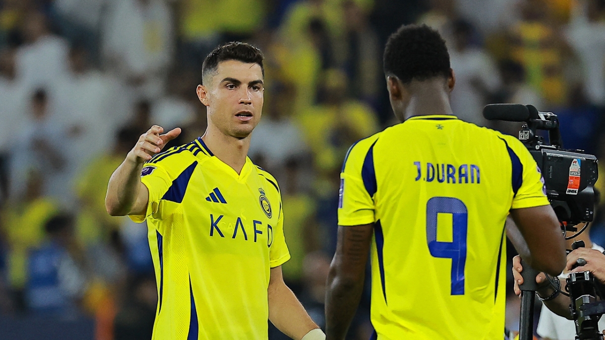 Ronaldo cùng các đồng đội sẽ gặp thêm một đại diện của bóng đá Nhật Bản tại bán kết cúp C1 châu Á (Ảnh: Reuters)