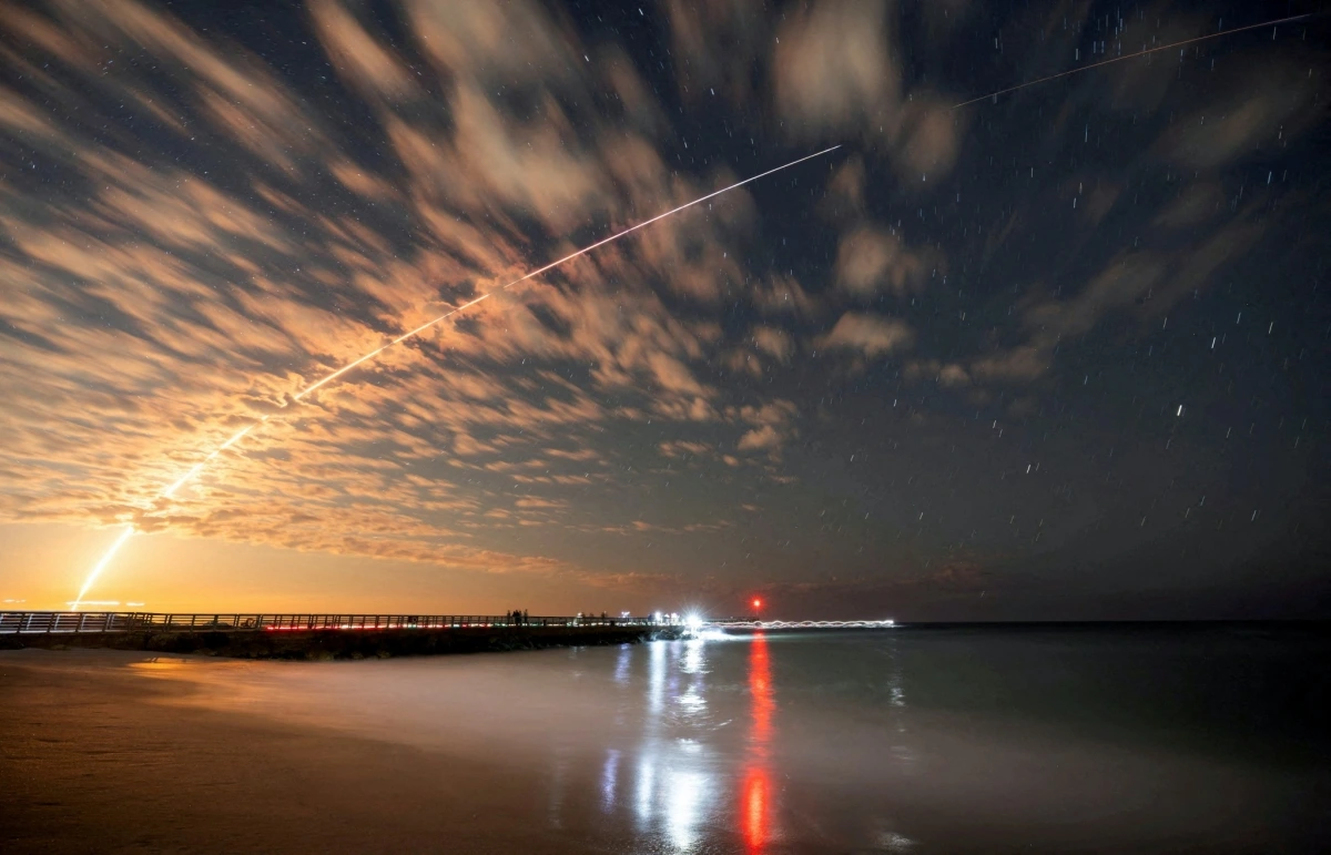 Vệ tinh của Starlink được phóng lên hồi tháng 2/2025. Nguồn: Reuters