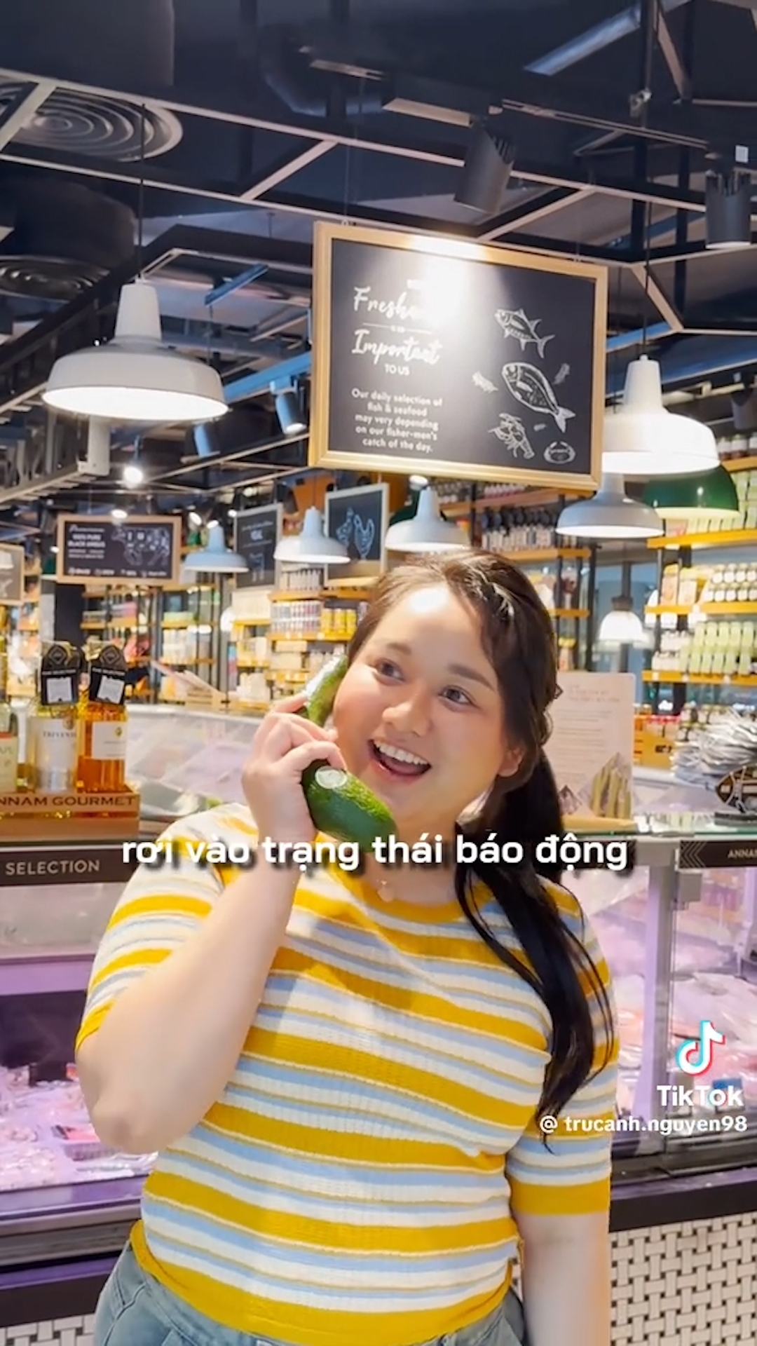 Trúc Anh (Mắt Biếc) công khai hình ảnh lạ lúc tăng cân: Không thể đi nhanh, khóc vì thay đổi gây sốc của cơ thể.