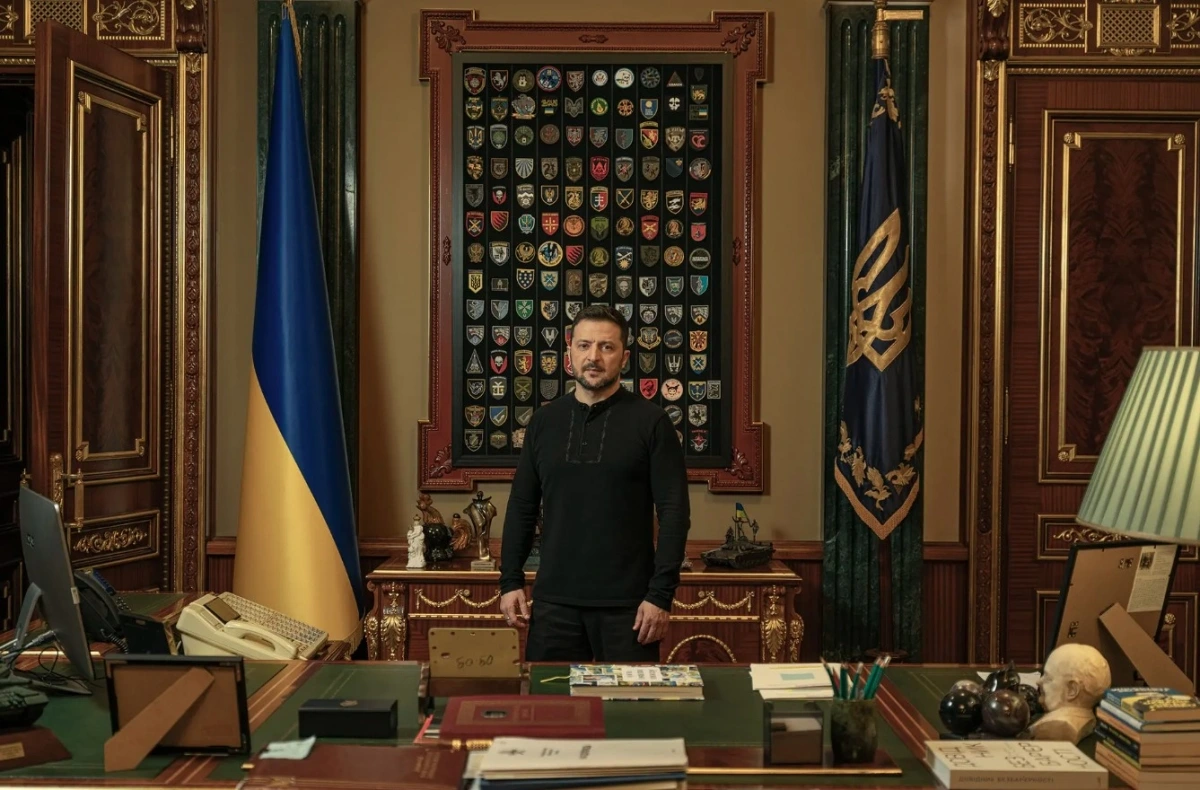 Tổng thống Ukraine Zelensky tại phòng làm việc. Ảnh: The Time