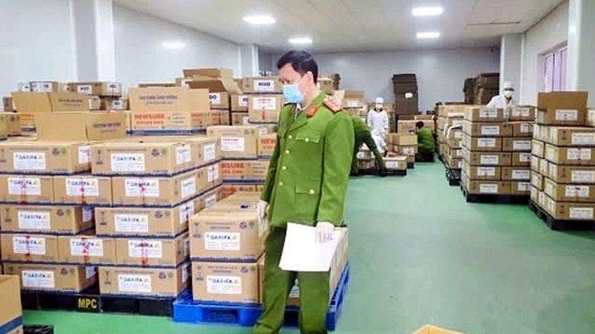 Vụ phát hiện 473 nhãn sữa giả tại Hà Nội