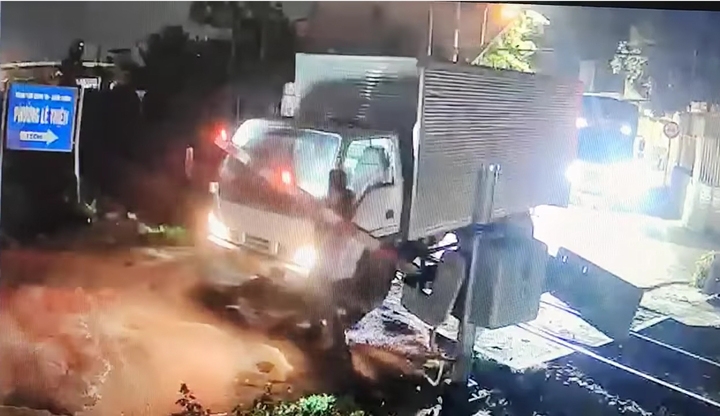 Hiện trường vụ việc. (Ảnh cắt từ clip)