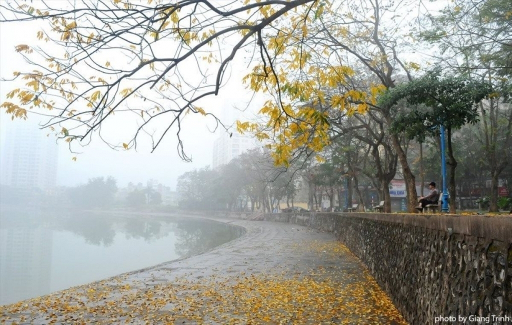Hà Nội có sương mù, trưa chiều giảm mây trời nắng