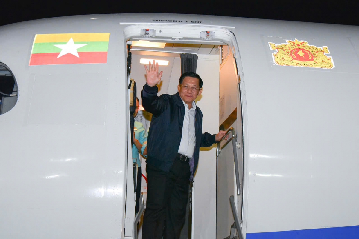 Thống tướng Myanmar Min Aung Hlaing tới Bangkok (Thái Lan) tham sự Hội nghị BIMSTEC lần thứ 6 từ 2-4/4/2025. Ảnh: Bộ Ngoại giao Thái Lan