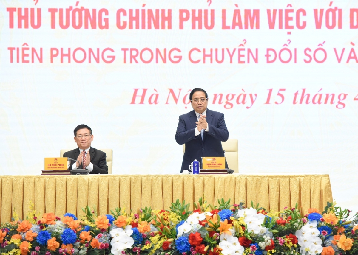 Thủ tướng chủ trì Hội nghị với các doanh nghiệp nhà nước tiên phong trong chuyển đổi số và thúc đẩy tăng trưởng.