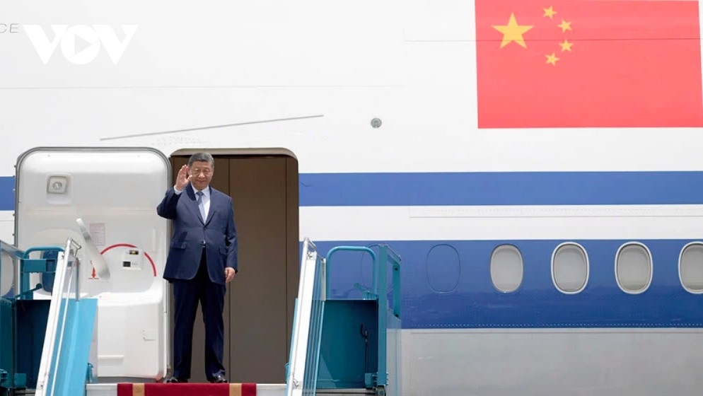 This visit comes less than a year after Vietnamese Party General Secretary To Lam’s State visit to China in August 2024. It also marks Xi Jinping’s fourth visit to Vietnam as China’s top leader, and the second visit during his current term-the 13th National Congress of the Communist Party of Vietnam (CPV) and the 20th National Congress of the Communist Party of China (CPC).