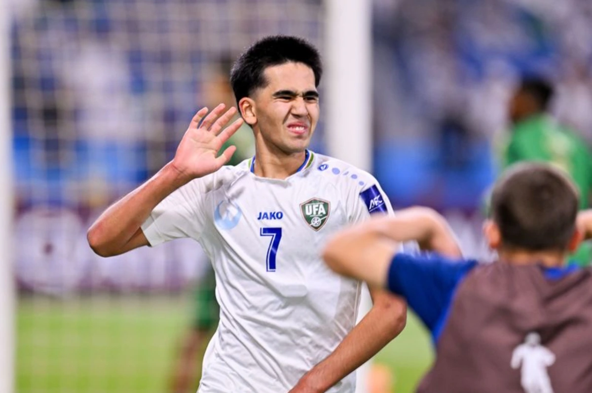 U17 Uzbekistan có chiến thắng bất ngờ khi phải nhận đến 2 thẻ đỏ. (Ảnh: AFC)