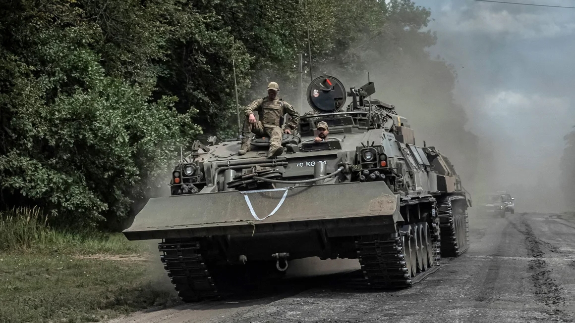 Binh sĩ Ukraine ở tỉnh Sumy, giáp biên giới với Nga, ngày 10/8/2024. Ảnh: Reuters