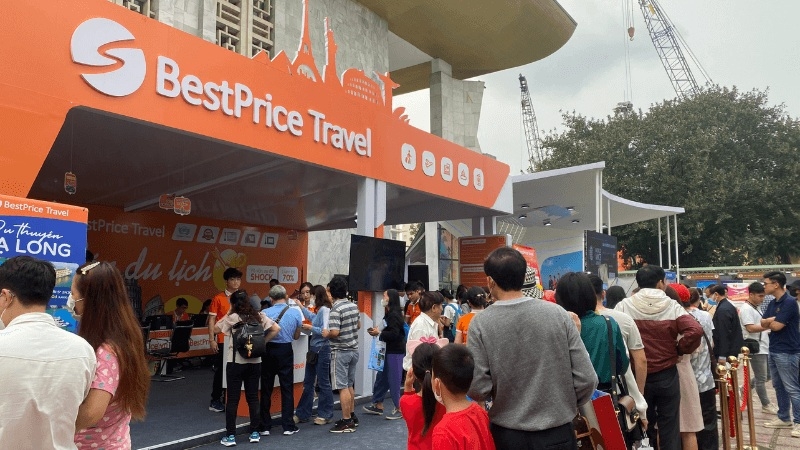 Đông đảo du khách tới gian hàng của BestPrice Travel tại hội chợ du lịch VITM Hà Nội. Nguồn: BestPrice Travel