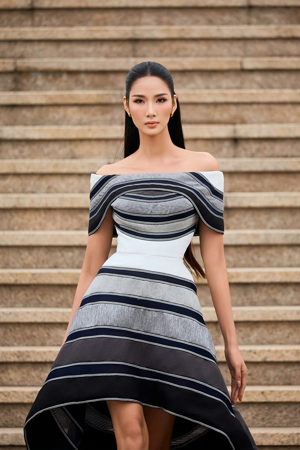 Sự trở lại ấn tượng của Hoàng Thùy