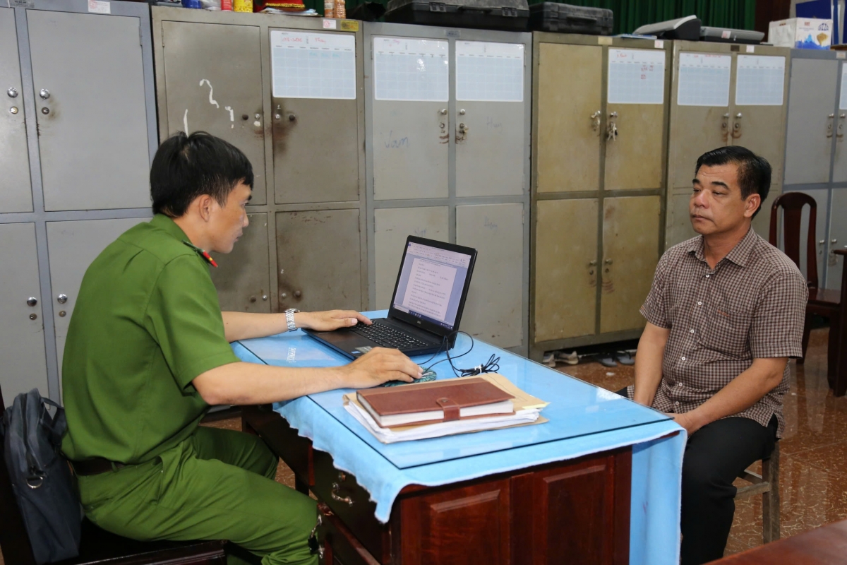 Công an làm việc với Nguyễn Quyết Thắng