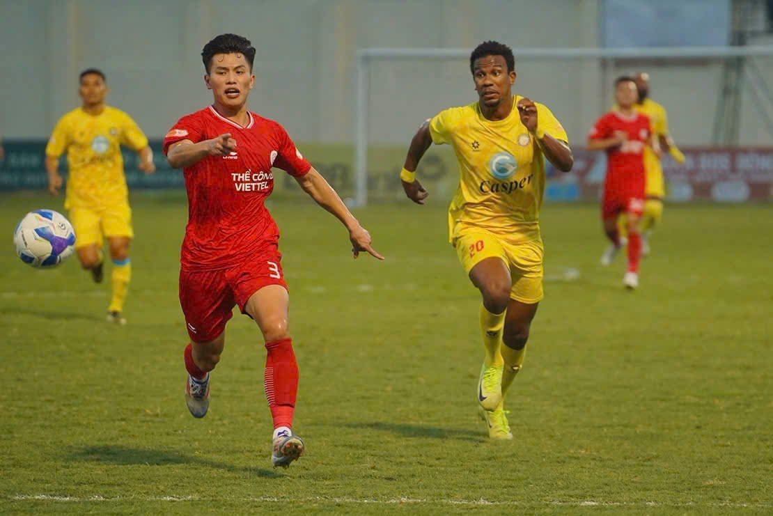 Ribamar ghi hat-trick giúp Thanh Hóa thắng 3-1. (Ảnh: VPF).