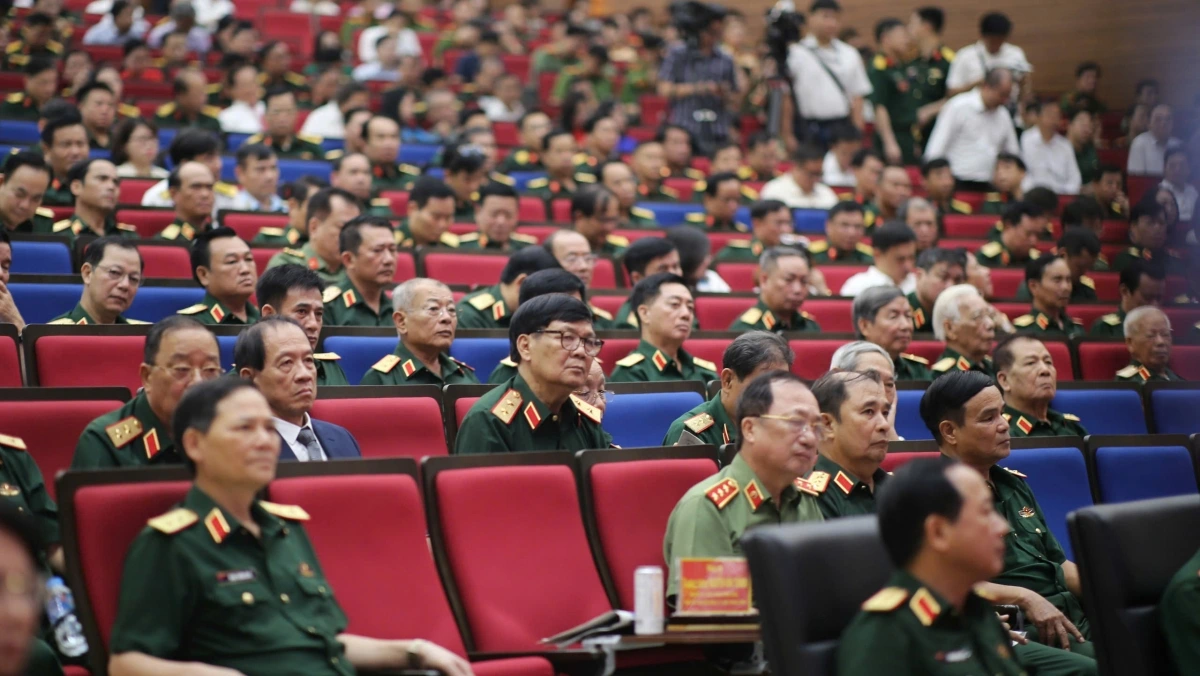 Đại biểu tham dự hội thảo
