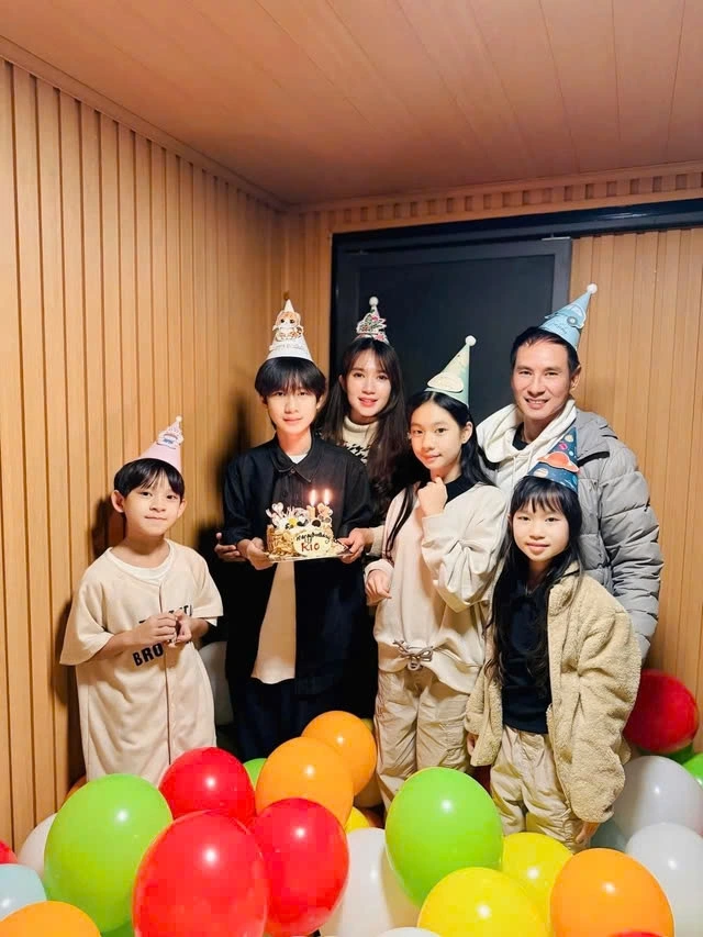 Sở hữu nền tảng gia đình vững vàng cùng năng khiếu nổi bật ở nhiều lĩnh vực, Rio Hạo Nhiên được xem là "gương mặt vàng" tiềm năng, có thể tiếp nối truyền thống nghệ thuật của nhà Lý Hải – Minh Hà. Dù chưa chính thức gia nhập showbiz, nhưng chàng trai tuổi teen này đang được kỳ vọng sẽ là nhân tố đáng chú ý trong tương lai.