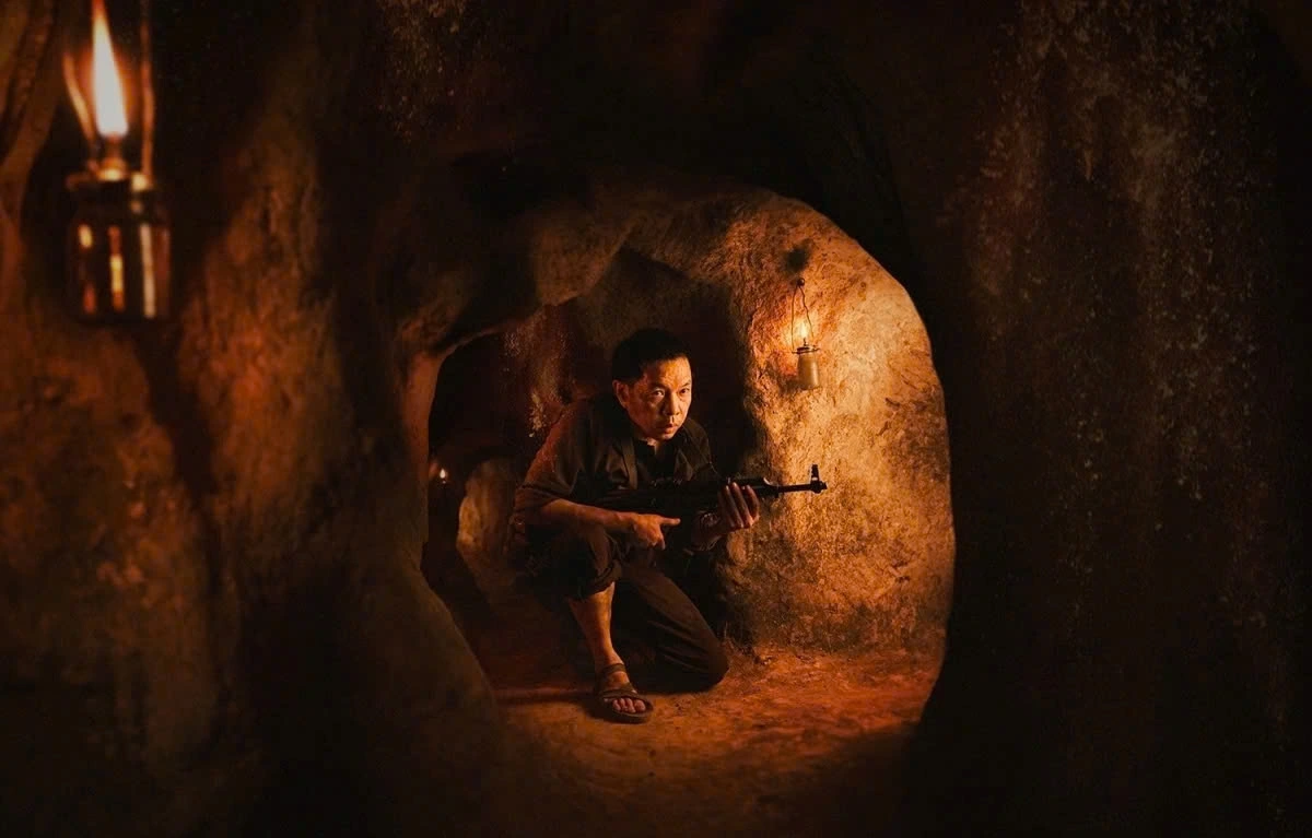 Thái Hòa vào vai Bảy Theo trong "Địa đạo"
