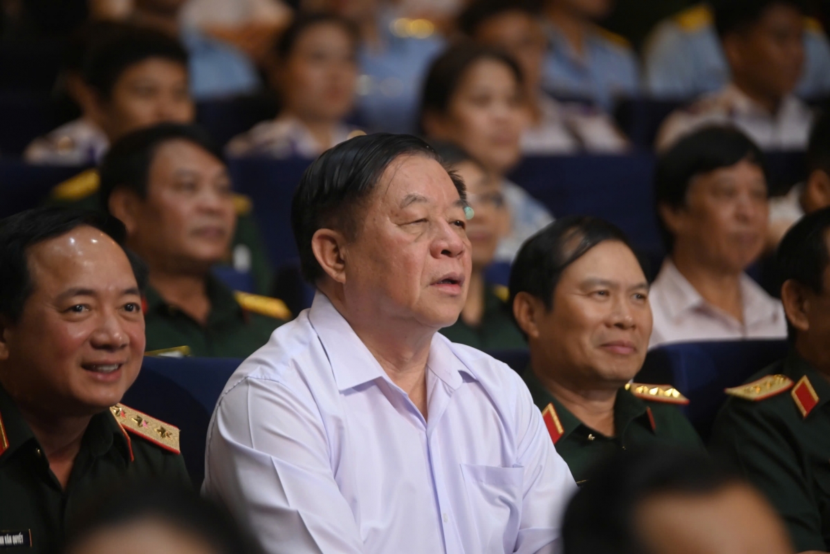 Đến dự có ông Nguyễn Trọng Nghĩa - Ủy viên Bộ Chính trị, Bí thư Trung ương Đảng, Trưởng Ban Tuyên giáo và Dân vận Trung ương