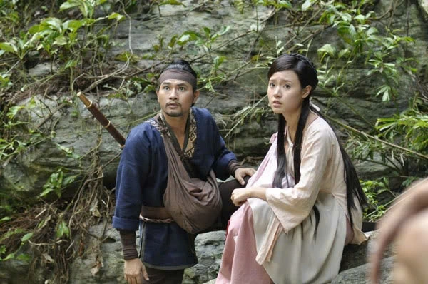 "Thiên mệnh anh hùng" là một bộ phim cổ trang - hành động do đạo diễn Victor Vũ thực hiện. Phim có sự tham gia của Huỳnh Đông, Midu, Vân Trang, Khương Ngọc, Kim Hiền và Minh Thuận. "Thiên mệnh anh hùng" dù không quá thành công về mặt thương mại nhưng được đánh giá cao về hướng nghệ thuật khi thắng cả Cánh Diều Vàng và Bông Sen Bạc cùng hai giải Đạo diễn xuất sắc tại Giải Cánh diều 2012 và Liên hoan phim Việt Nam lần thứ 18.