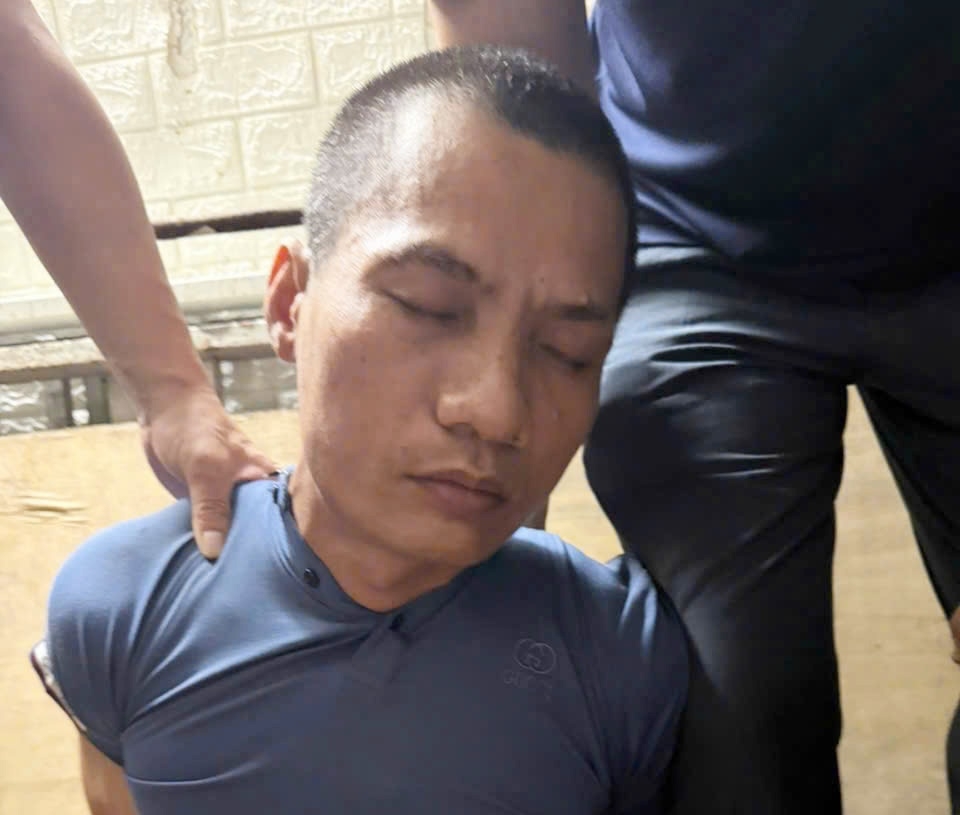 Vũ Văn Lịch khai nhận, sau khi cướp ngân hàng chiều ngày 21/4, hắn đã lên xe ra hướng Quốc lộ 6 tẩu thoát. Sau đó, Lịch lẩn trốn ở khu vực ngoài bãi sông Hồng nhằm trốn tránh lực lượng chức năng, cho đến khi bị bắt. 