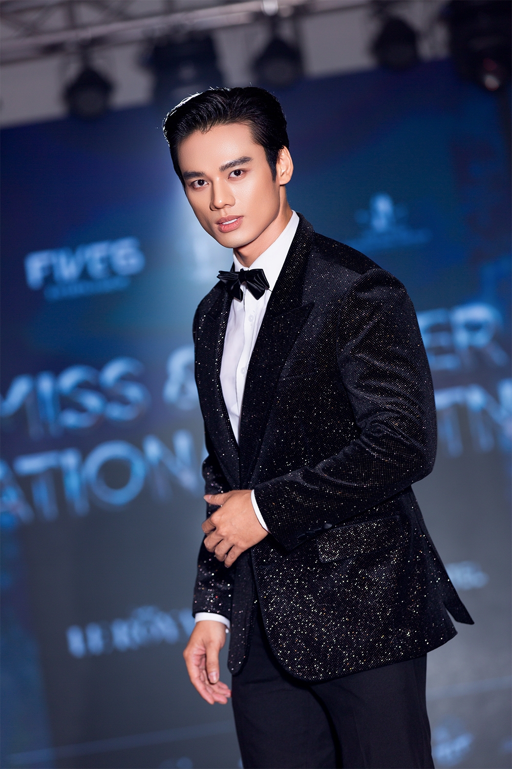 Minh Khắc sẽ thay thế Hà Quang Trung dự thi Mister Supranational 2025 vào tháng 6 tới.