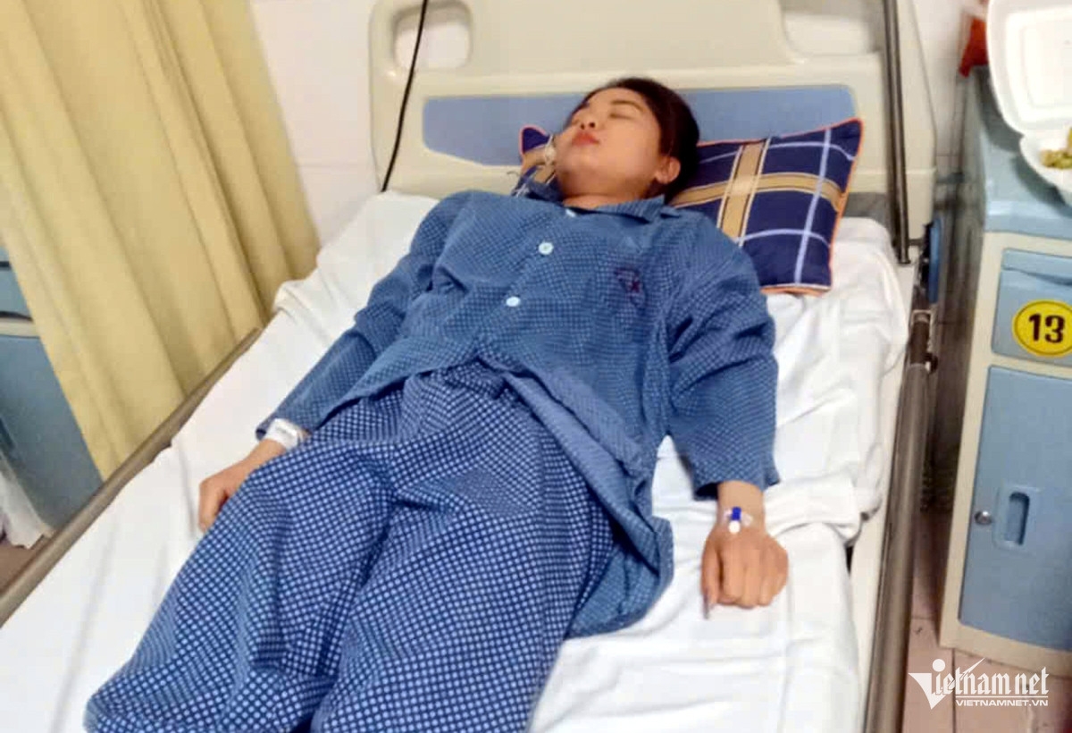 Cô gái 20 tuổi trong vụ việc đang điều trị tại bệnh viện.