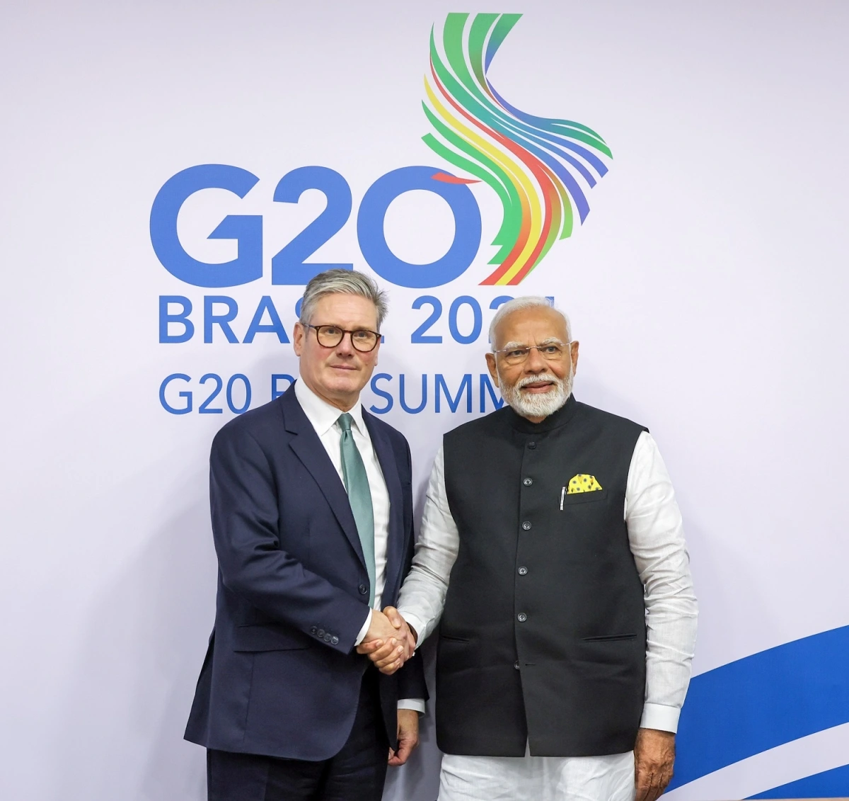 Thủ tướng Ấn Độ Narendra Modi và người đồng cấp Anh Keir Starmer tại cuộc gặp bên lề Hội nghị Thượng đỉnh G20 lần thứ 19 tại Rio de Janeiro, Brazil tháng 11/2024 (ANI)