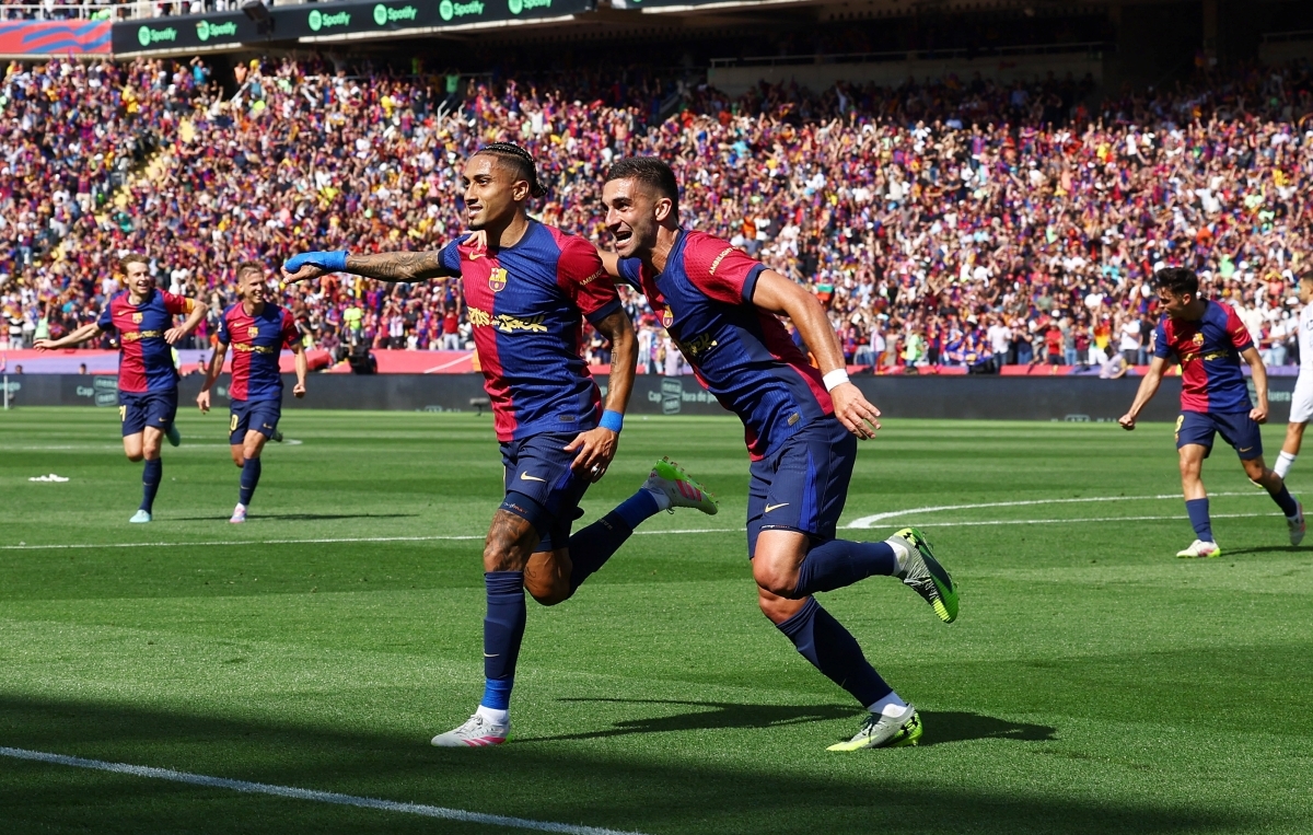 Barca đối đầu với Espanyol ở vòng 36 La Liga 2024/2025 (Ảnh: Reuters).