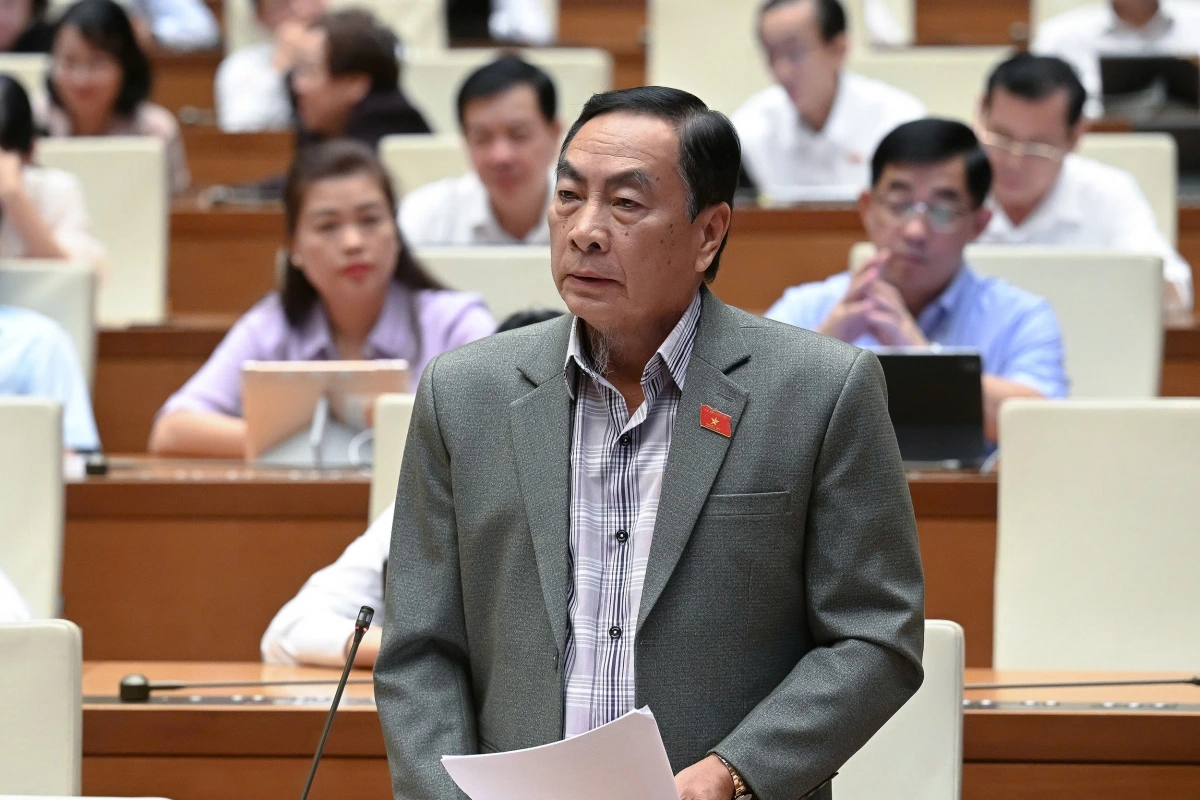 Đại biểu Phạm Văn Hoà (Đoàn Đồng Tháp). Ảnh: Media Quốc hội