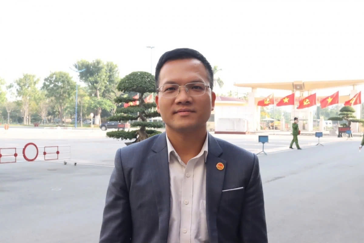 Tiến sĩ Lê Trung Kiên, Viện Hồ Chí Minh và các Lãnh tụ của Đảng (Học viện Chính trị Quốc gia Hồ Chí Minh)