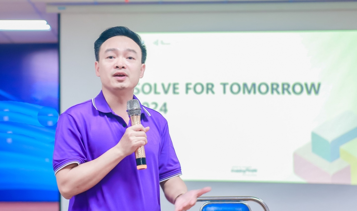 Thầy Trần Mạnh Tùng lo ngại tiềm ẩn nhiều hệ quả tiêu cực cả về mặt quản lý nhà trường lẫn sự phát triển hành vi của học sinh nếu bỏ hình thức đình chỉ học tập với học sinh vi phạm kỷ luật