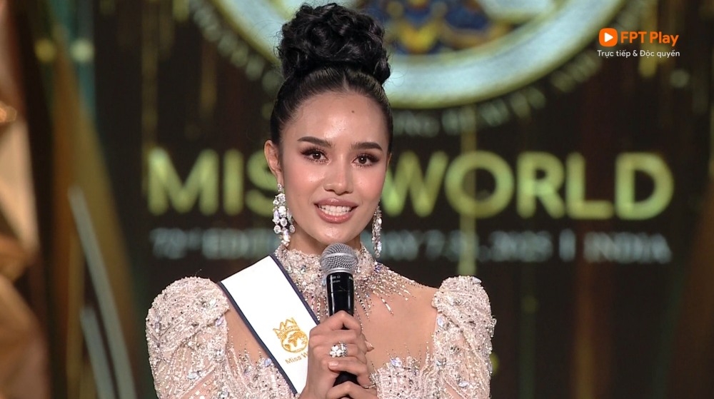 Suchata trong phần thi ứng xử