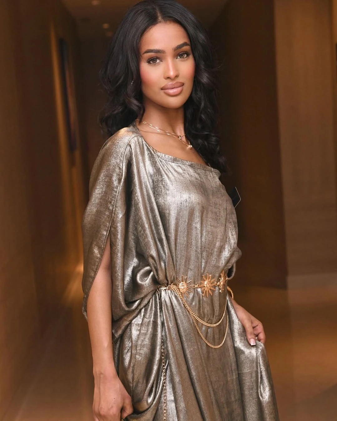 Đêm chung kết Miss World lần thứ 72 dự kiến diễn ra vào ngày 31/5. Ban giám khảo sẽ chọn ra top 40 theo 4 vùng lục địa, sau đó tiếp tục rút gọn xuống top 20, top 8 và top 4. Mỗi vùng lục địa sẽ có một người đẹp chiến thắng, tranh tài cho danh hiệu hoa hậu và 3 á hậu. Đại diện Việt Nam năm nay tại Miss World là Huỳnh Trần Ý Nhi.