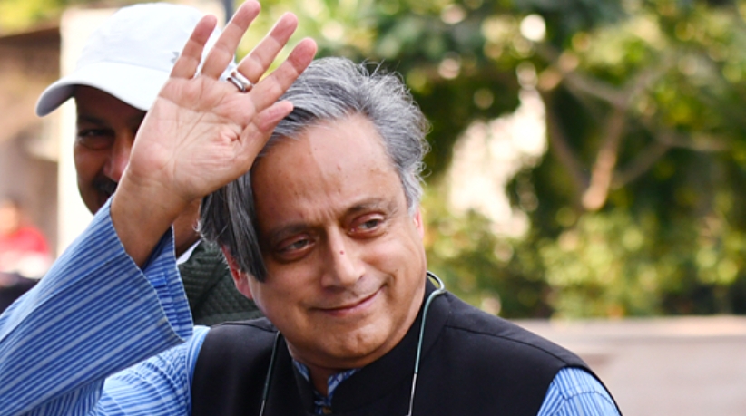 Nghị sỹ Shashi Tharoor của Đảng Quốc đại, nhà ngoại giao kỳ cựu của Ấn Độ được chọn vào danh sách gần 60 đại diện các đảng phái đi vận động ngoại giao lần này (Ảnh: Hindustan Times)