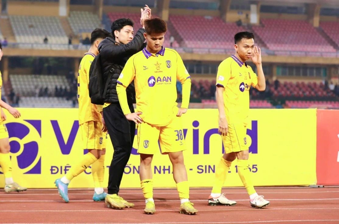 Song Lam Nghe An FC are among four Vietnamese clubs not licensed for 2025/26 Asian tournaments. (Photo: Song Lam Nghe An FC)