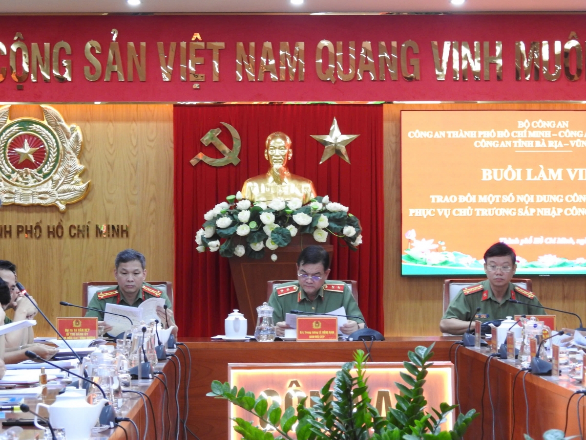 Lãnh đạo Công an 3 địa phương TP.HCM, Bà Rịa - Vũng Tàu và Bình Dương chủ trì buổi làm việc. (Ảnh: CACC)