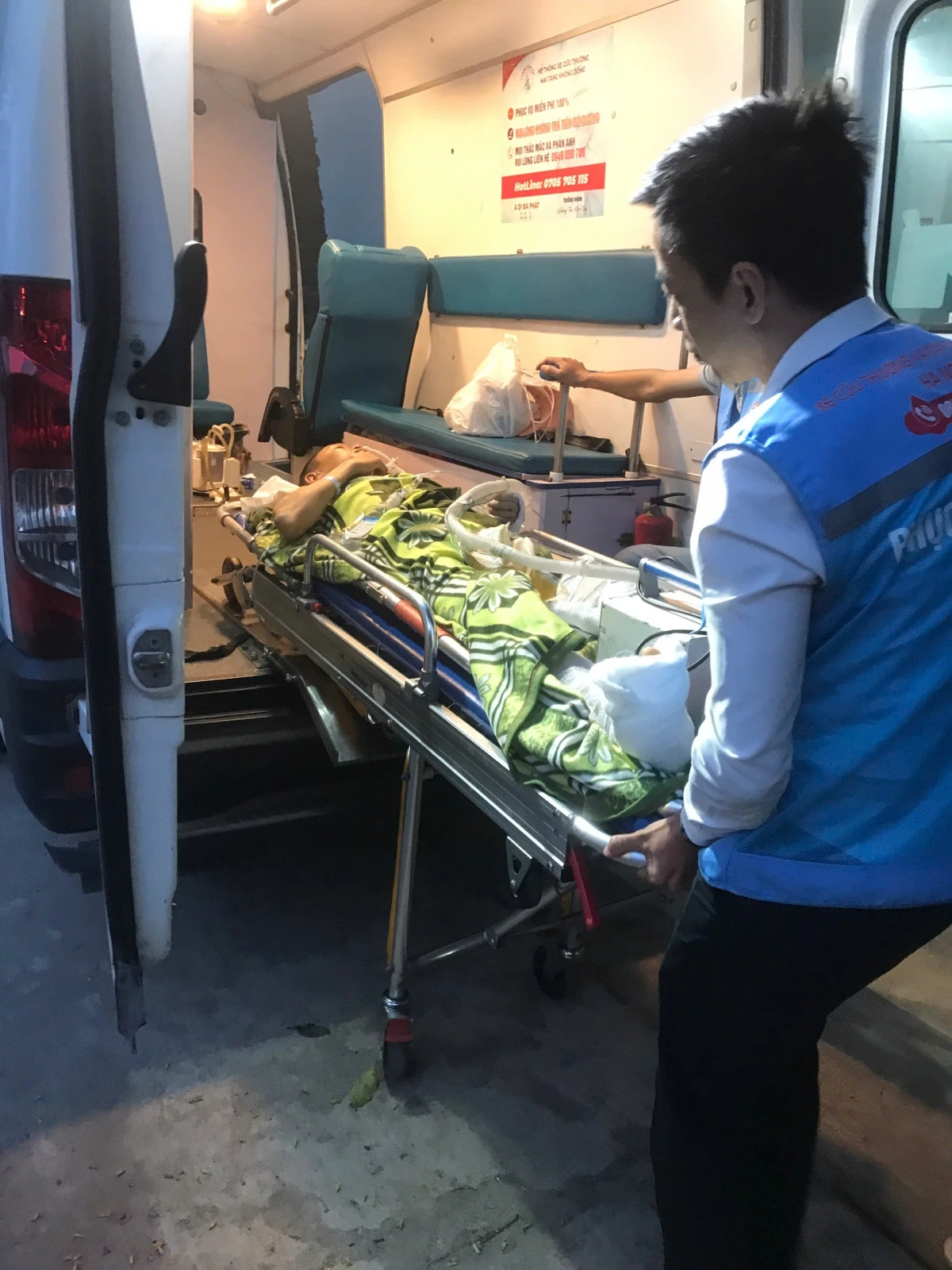 Anh Minh chia sẻ: "Sau mỗi chuyến đi tôi lại có thêm một trải nghiệm, được giúp đỡ, được yêu thương và an nhiên trong tâm hồn” (Ảnh: NVCC)