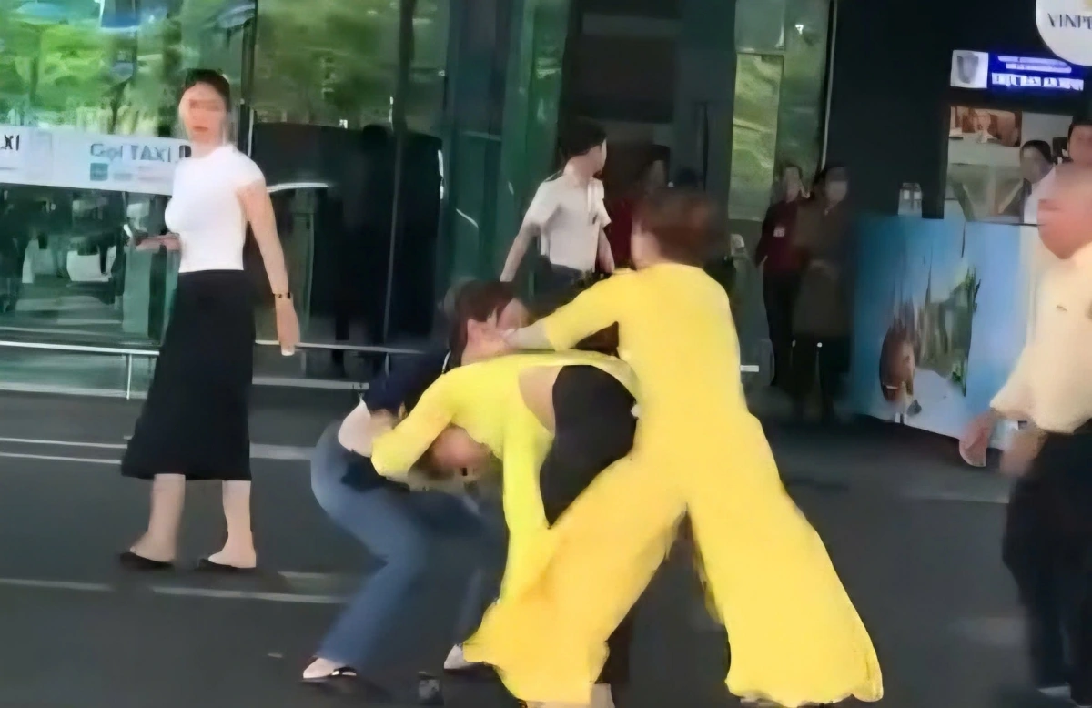 (Ảnh cắt từ clip)