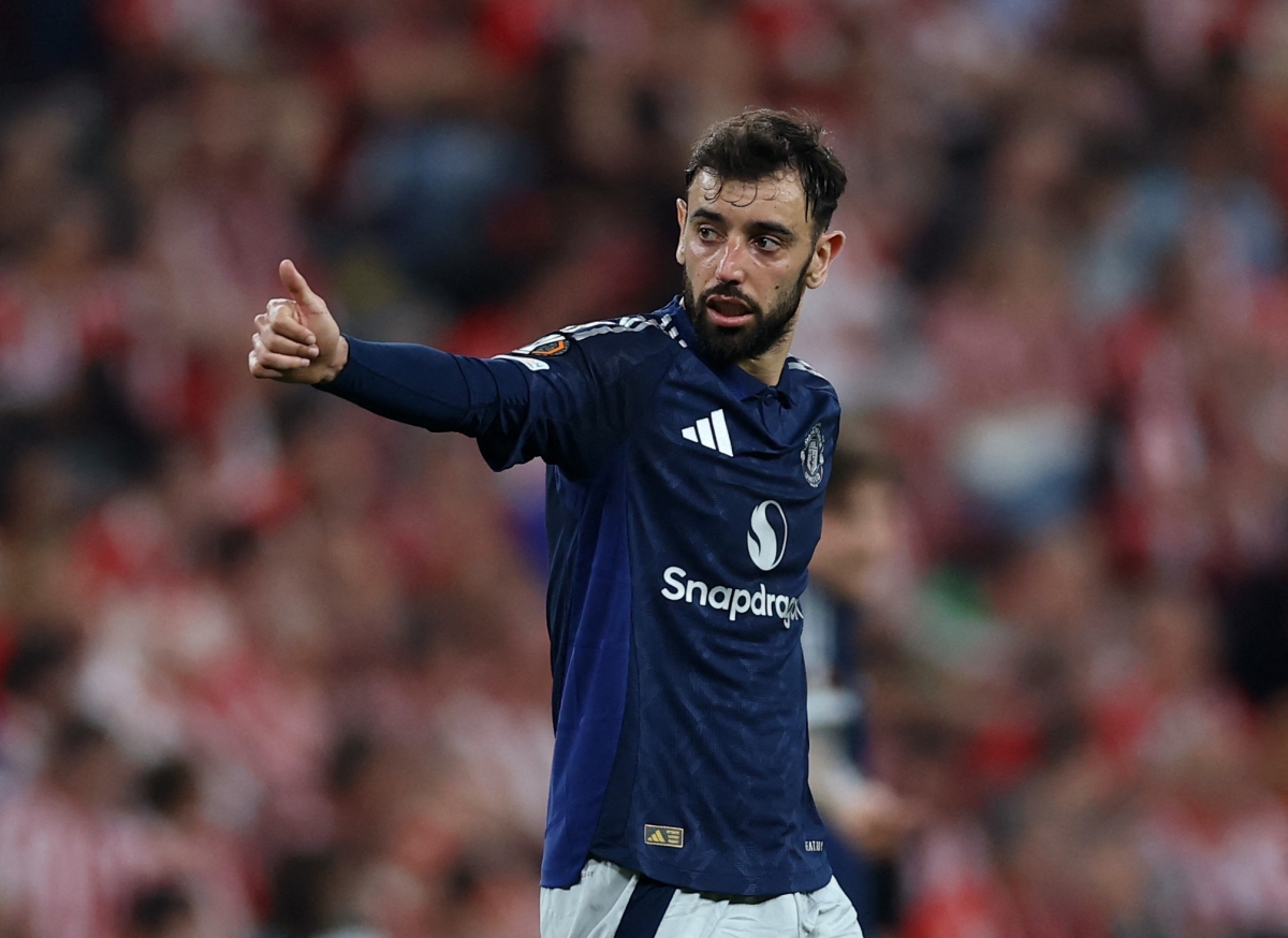 Bruno Fernandes được vinh danh sau khi giúp MU thắng 3-0 Bilbao (Ảnh: Reuters).