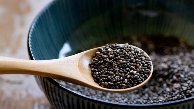 Hạt chia sử dụng đúng cách giúp có thể giúp tăng cường sức khỏe một cách đáng kinh ngạc. Ảnh: Times of India