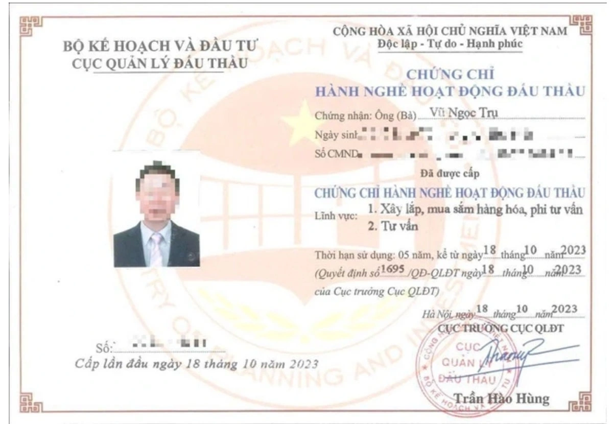 Chứng chỉ hành nghề của ông Trụ 