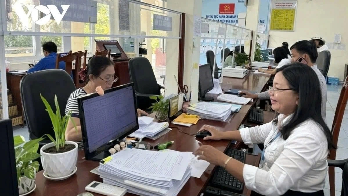 Hướng dẫn tạm thời biên chế của các cơ quan chuyên môn thuộc UBND xã, phường, đặc khu, hoàn thành trong tháng 5/2025, chậm nhất ngày 1/6 gửi các địa phương. Ảnh minh họa