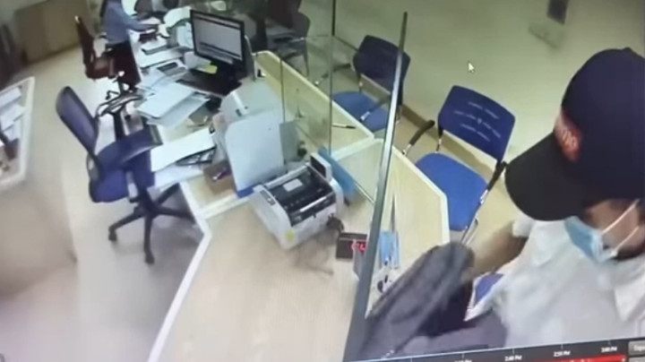 Vụ cướp ngân hàng xảy ra tại Chương Mỹ, Hà Nội.